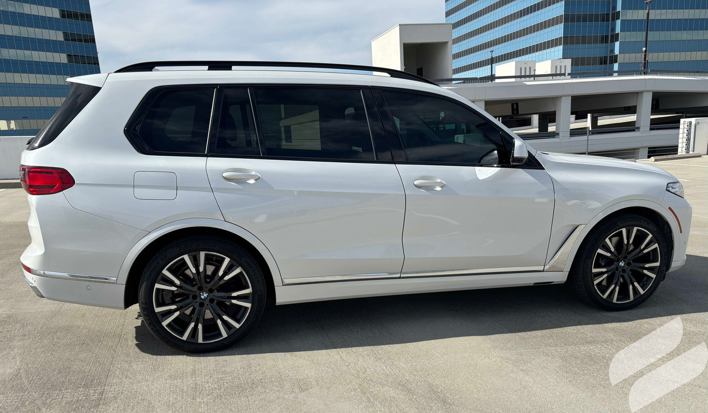 BMW X7 V8 50i